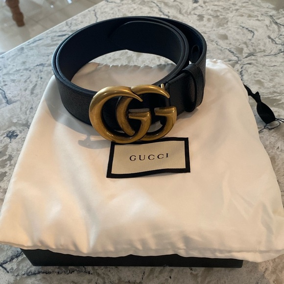Black and Gold men’s gucci belt - Picture 1 of 2